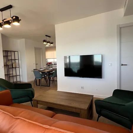 Amazing Beachfront Views - 3 Bedrooms Fuengirola