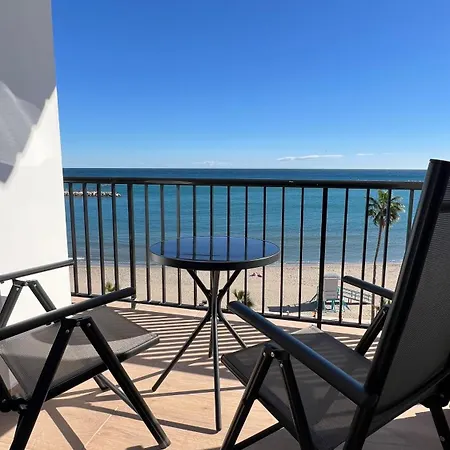 Appartement Amazing Beachfront Views - 3 Bedrooms *