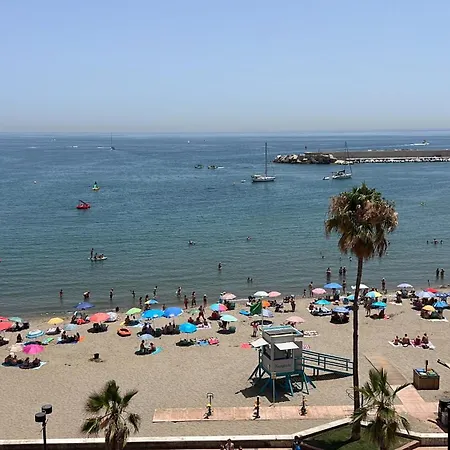 Apartment Amazing Beachfront Views - 3 Bedrooms *