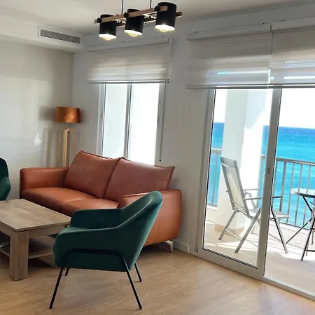 Διαμέρισμα Amazing Beachfront Views - 3 Bedrooms