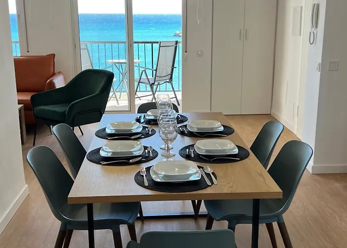 Amazing Beachfront Views - 3 Bedrooms פואנגירולה