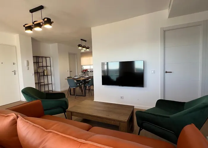 Amazing Beachfront Views - 3 Bedrooms פואנגירולה