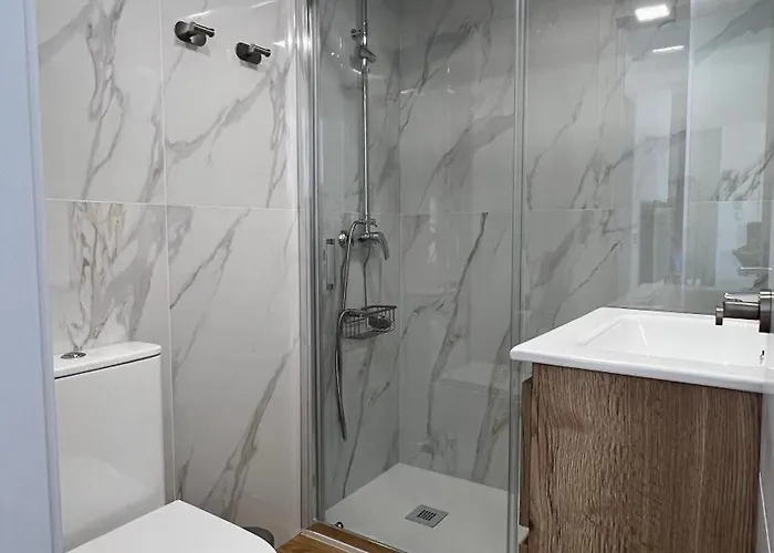 Amazing Beachfront Views - 3 Bedrooms דירה