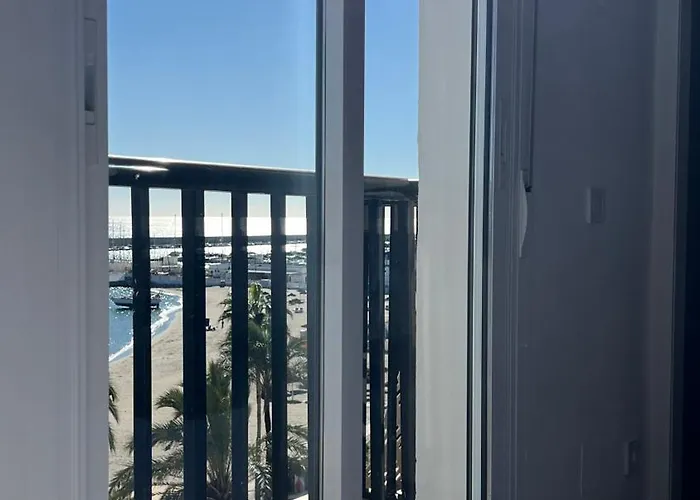 Amazing Beachfront Views - 3 Bedrooms פואנגירולה