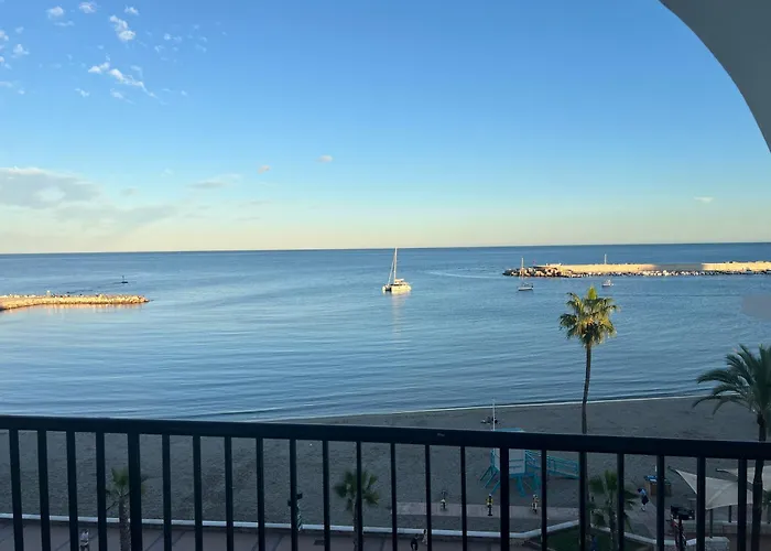 דירה Amazing Beachfront Views - 3 Bedrooms פואנגירולה